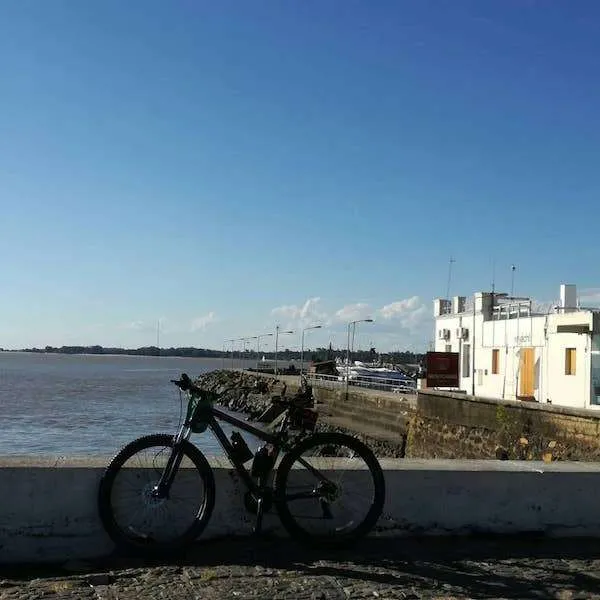 La Bici Libertad de Vivir. La bicicleta es lo más parecido a la libertad que me puedo imaginar. No es exagerado si digo que creo haber montado bici tanto como caminado  en toda mi vida.
